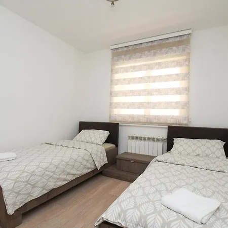 Zanes Apartment *